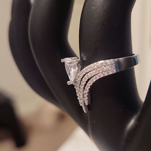 Size 9 Wing angel ring  with Inlaid Zircon White and diamond Plated - Picture 9 of 14